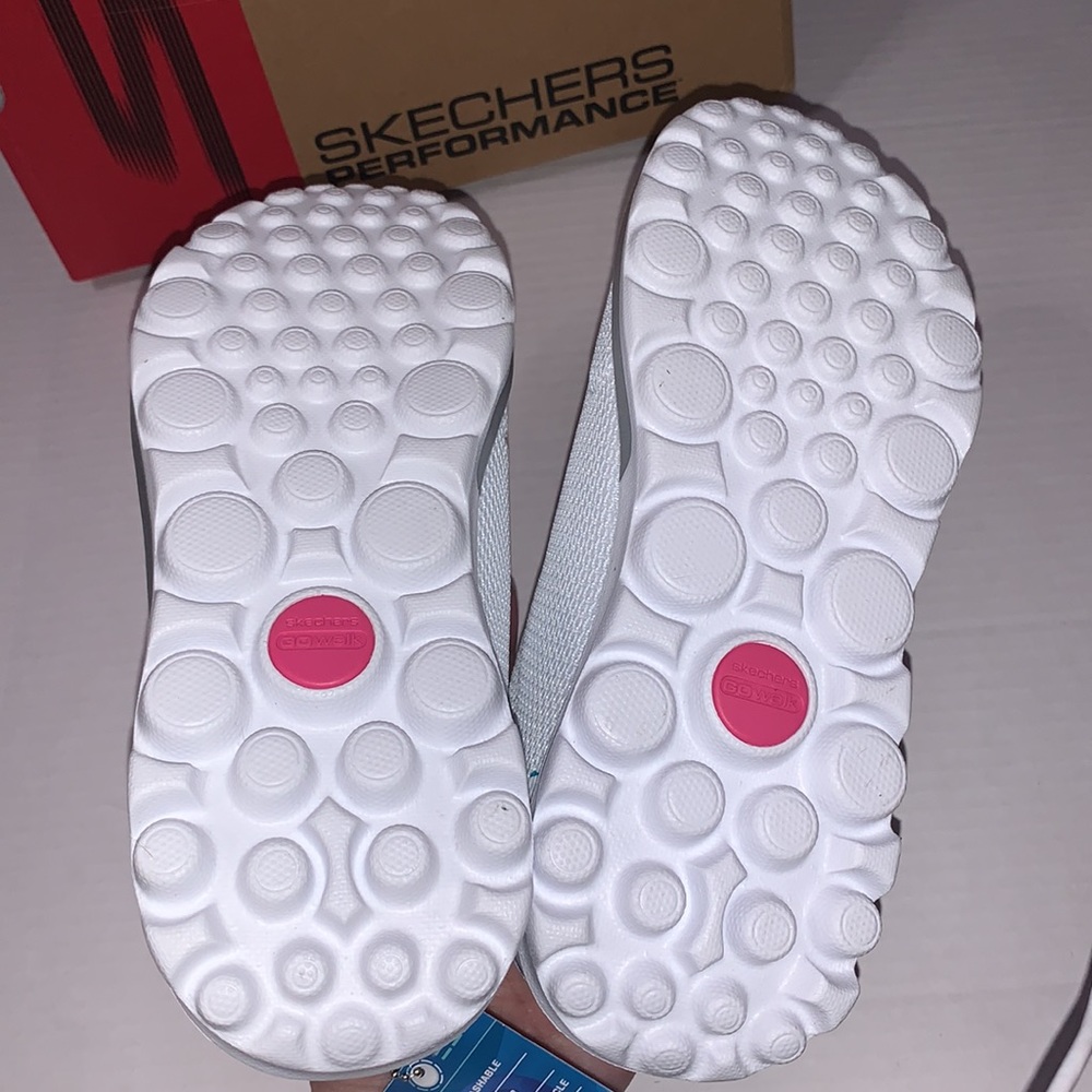 Skechers Womens Go Walk Classic Dream Walking Shoes NIB - Picture 5 of 6